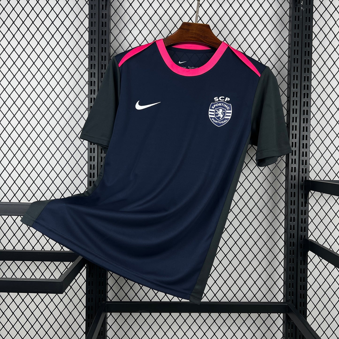 MAILLOT D'AVANT MATCH SPORTING CP 2026/2027