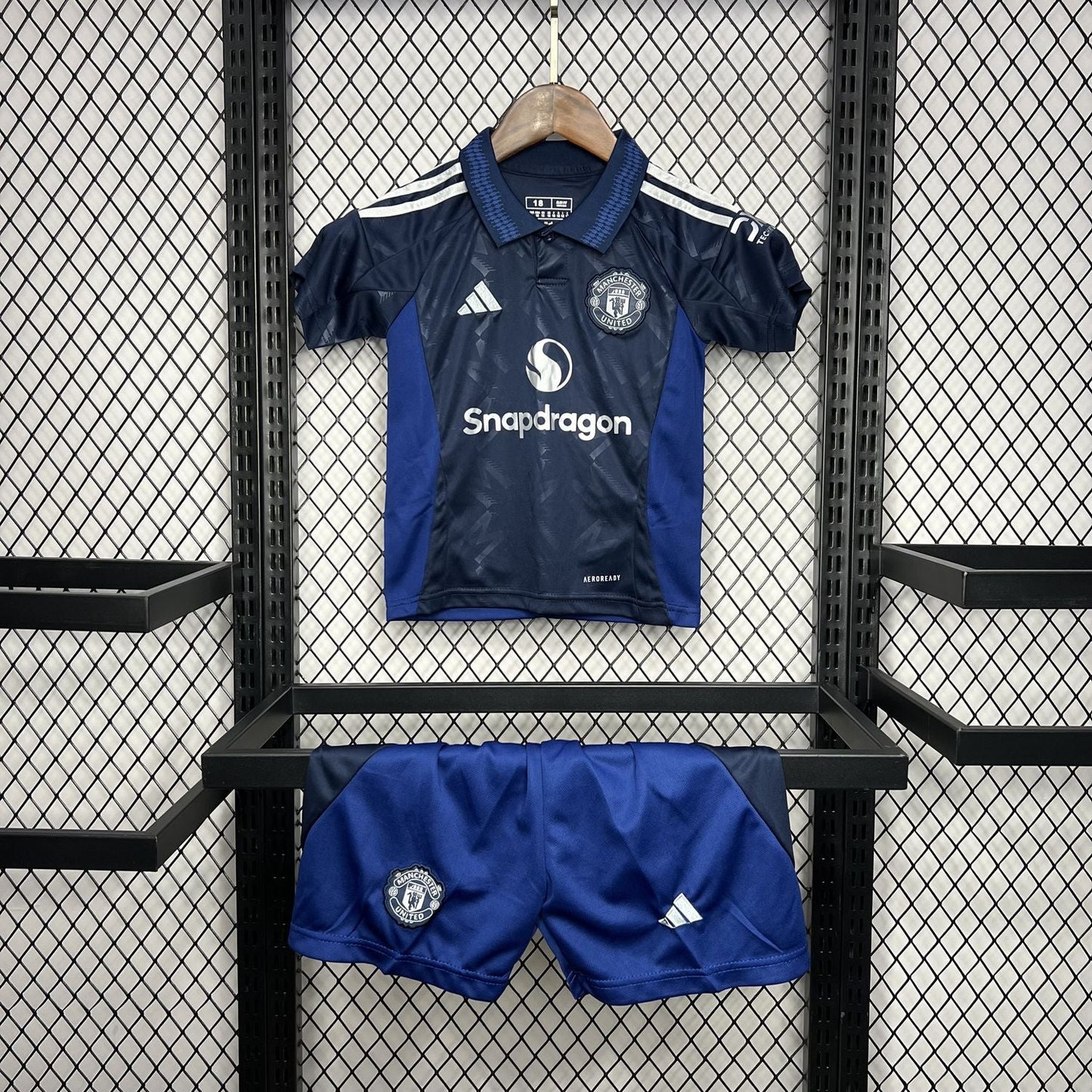 Ensemble Enfant MANCHESTER UNITED 2024/2025